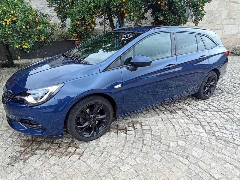 Usado Opel Astra Ultimate 122 HP (89 kW) 2019 Sedan
