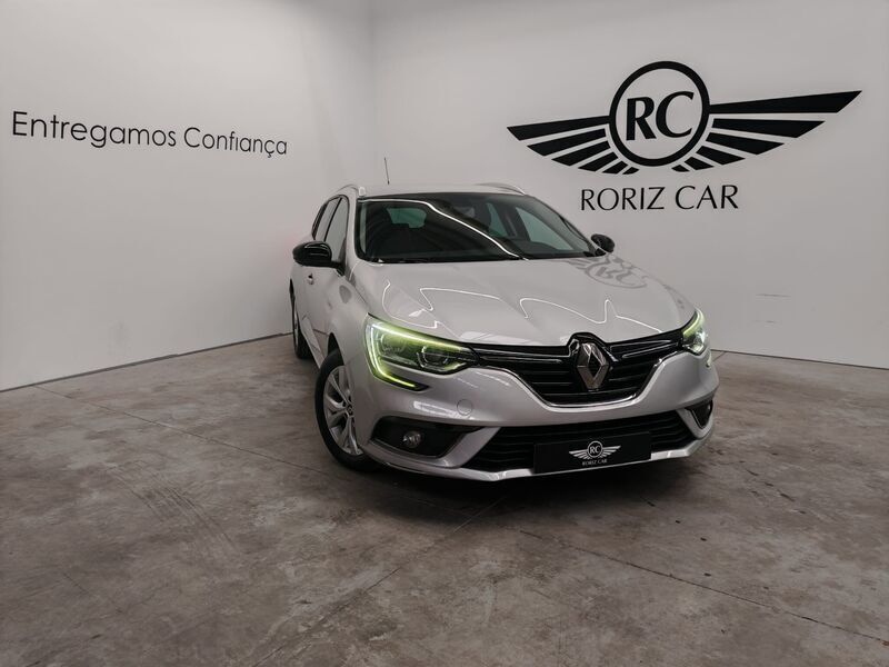 Cinza Usado 2019 Renault Mégane GrandTour LIMITED Carrinha | € 10.890 (Preço justo) - Imagem 1/4