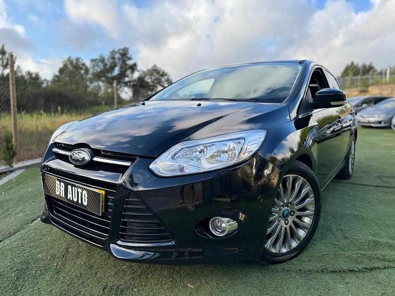 Preto Usado 2011 Ford Focus Citadino | € 9.350 (Caro) - Imagem 1/4