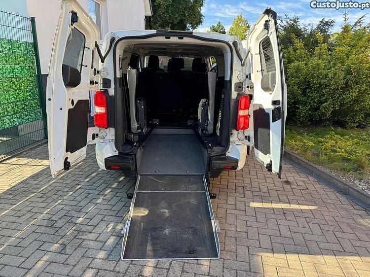 Branco Usado 2017 Toyota Proace Monovolume | € 24.500 - Imagem 1/1