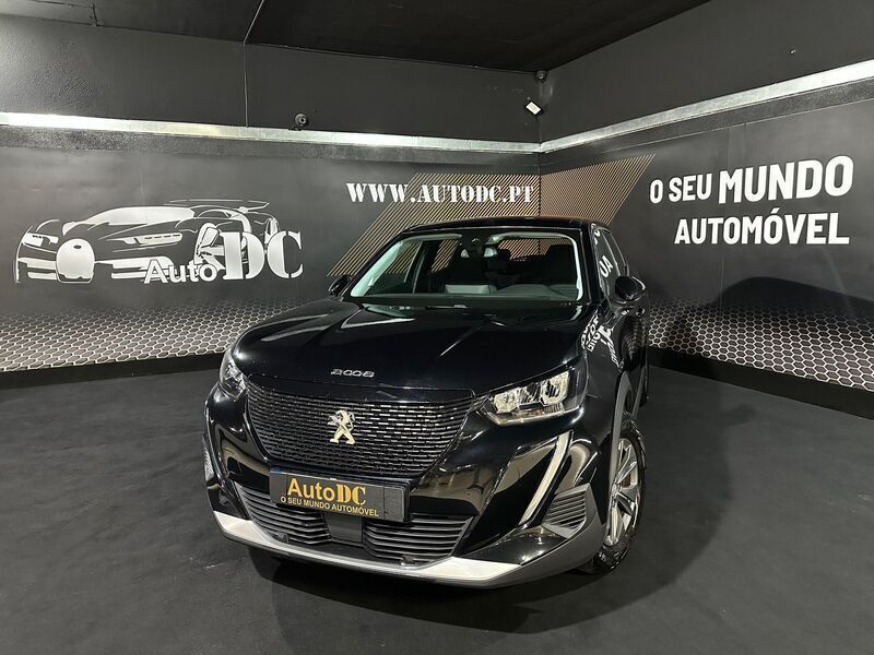 Laranja Usado 2022 Peugeot e-2008 Active SUV | € 21.990 (Preço justo) - Imagem 1/4
