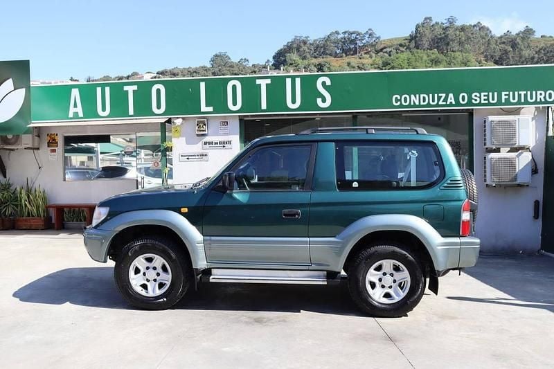 Usado Toyota Land Cruiser 125 HP (91 kW) 1997 Verde SUV