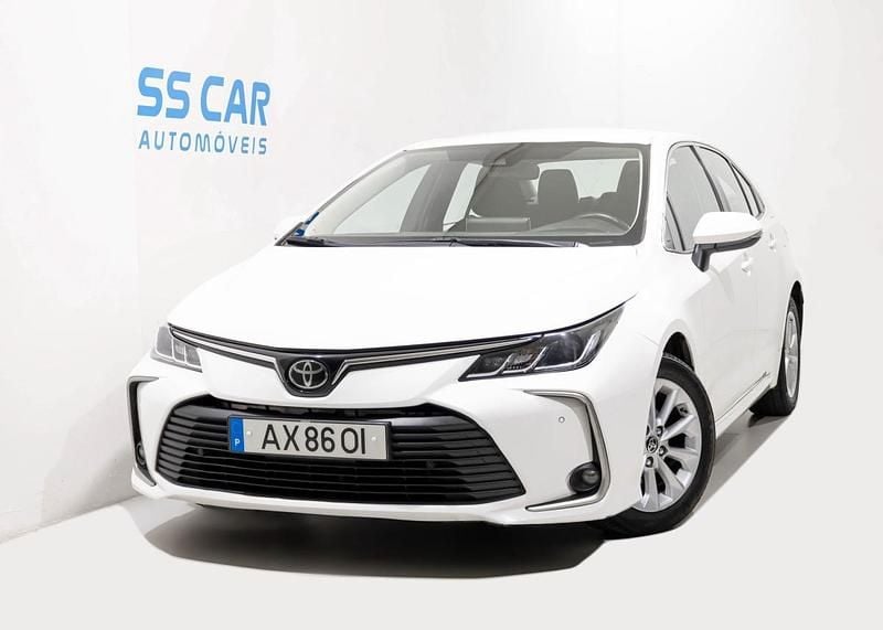 Branco Usado 2022 Toyota Corolla Sedan | € 19.490 - Imagem 1/4
