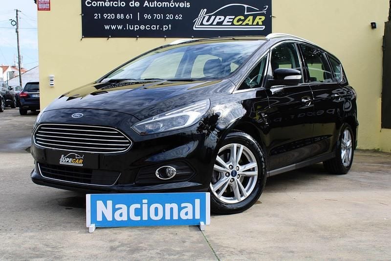 Usado Ford S-MAX Titanium 150 HP (110 kW) 2017 Preto Monovolume