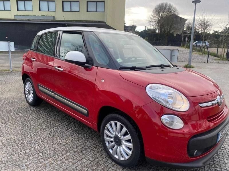Vermelho Usado 2013 Fiat 500L Monovolume | € 7.750 (Bom preço) - Imagem 1/4