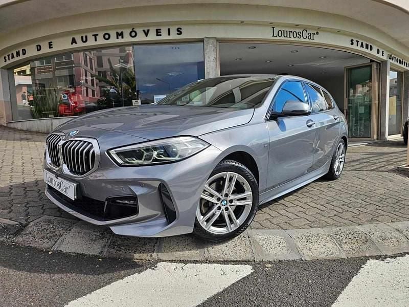 Cinzento Usado 2022 BMW 116 Citadino | € 28.500 (Preço justo) - Imagem 1/4