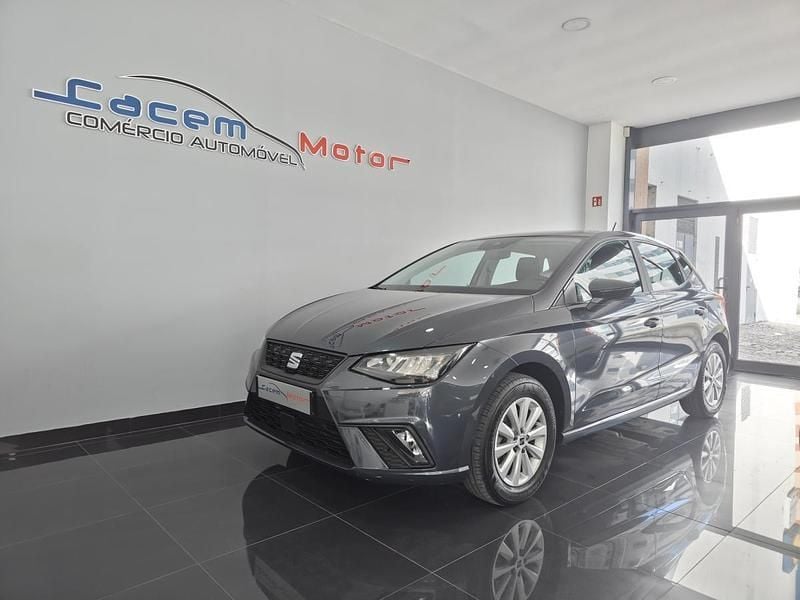 Cinza Usado 2024 Seat Ibiza Style | € 19.490 (Preço justo) - Imagem 1/4
