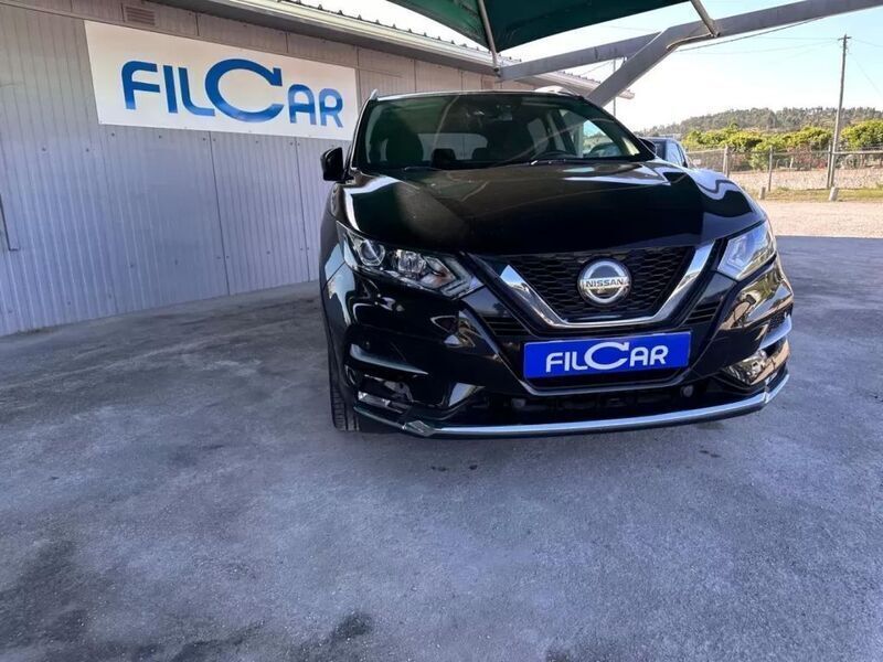 Preto Usado 2018 Nissan Qashqai N-Connecta SUV | € 19.500 (Preço justo) - Imagem 1/4