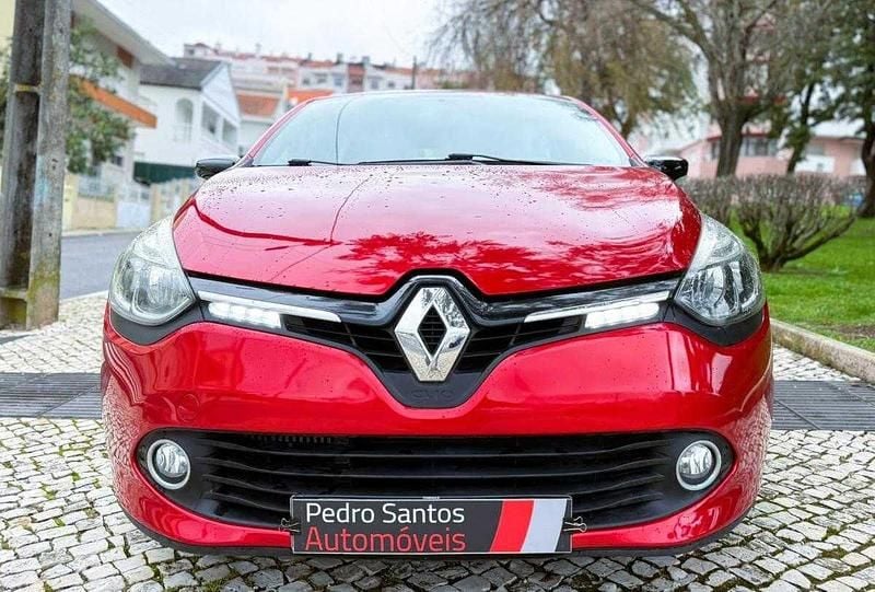 Usado Renault Clio IV Dynamique 90 HP (66 kW) 2016 Vermelho