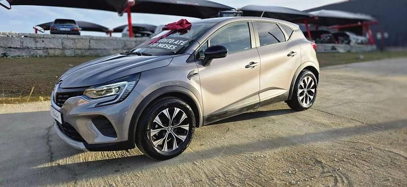 Usado Renault Captur 100 HP (73 kW) 2023 Cinza escuro SUV