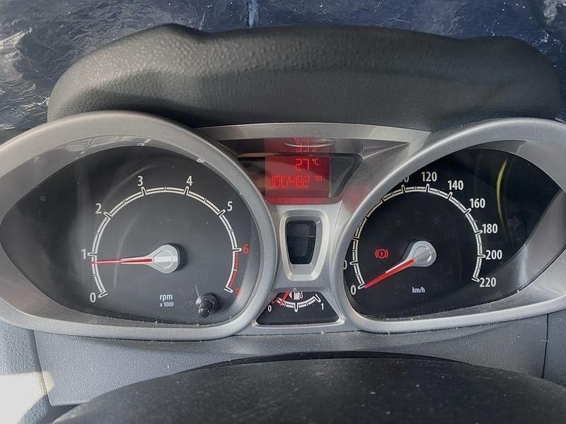 Usado 2010 Ford Fiesta Citadino | € 5.000 - Imagem 1/4