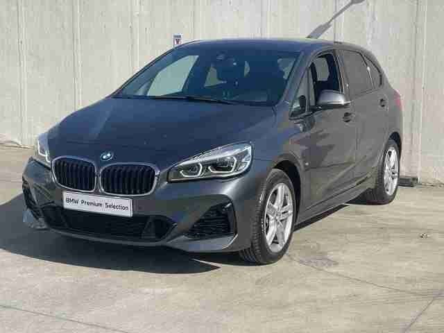 Cinza Usado 2021 BMW 225 Active Tourer Monovolume | € 33.900 - Imagem 1/4