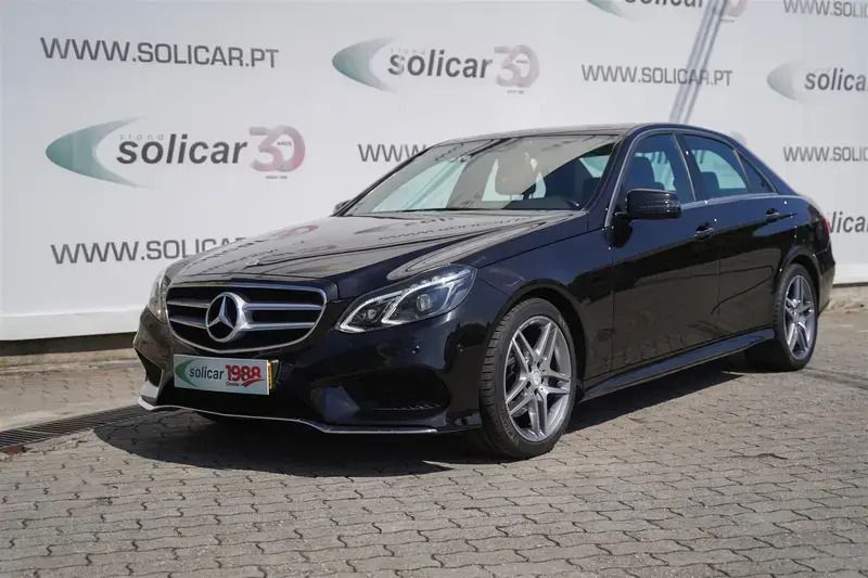 Preto Usado 2015 Mercedes E300 AMG Sedan | € 25.500 - Imagem 1/4