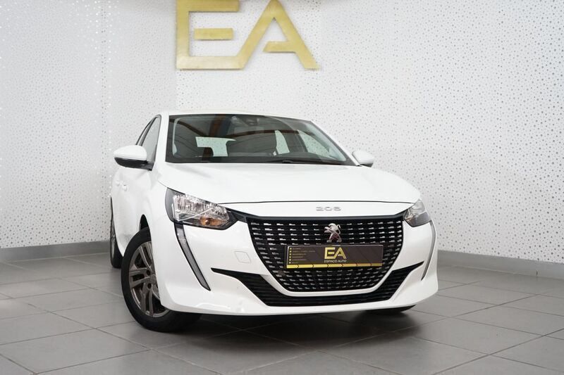 Branco Usado 2021 Peugeot 208 Allure Citadino | € 15.480 (Preço justo) - Imagem 1/4
