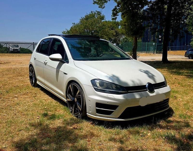 Usado 2013 VW Golf VII R-line Sedan | € 14.800 (Preço elevado) - Imagem 1/4