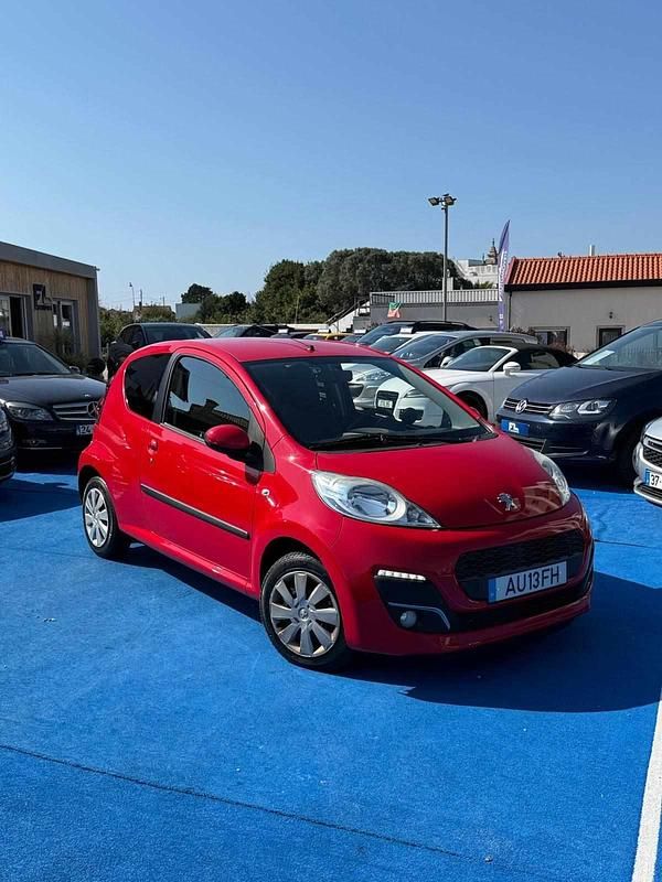 Vermelho Usado 2014 Peugeot 107 Citadino | € 5.900 (Preço justo) - Imagem 1/2