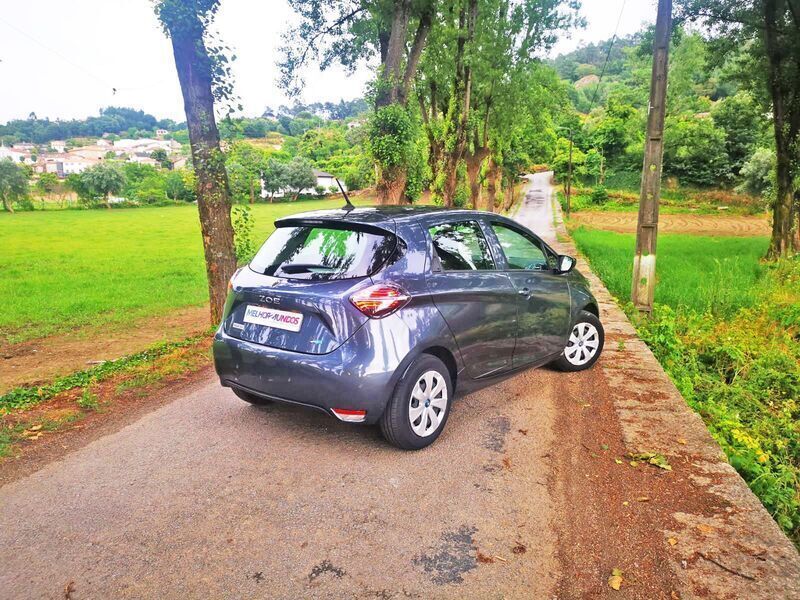Usado Renault Zoe Zen 80 kW (109 HP) 2021 Cinza Citadino
