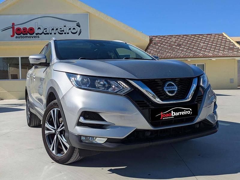 Cinzento Usado 2020 Nissan Qashqai SUV | € 18.900 (Preço justo) - Imagem 1/2