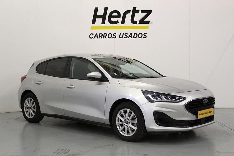 Usado Ford Focus 125 HP (91 kW) 2022 Cinzento