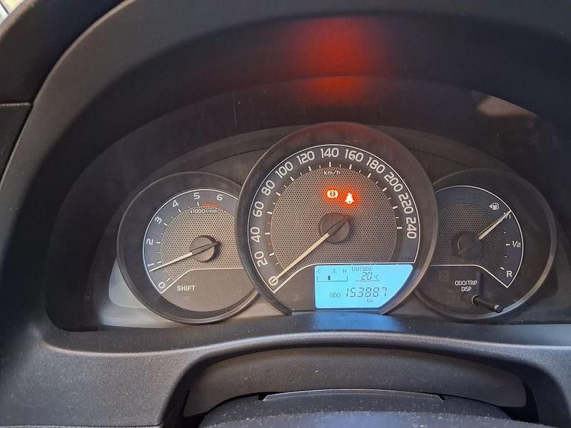 Usado 2014 Toyota Auris Sedan | € 8.200 (Super Preço) - Imagem 1/4