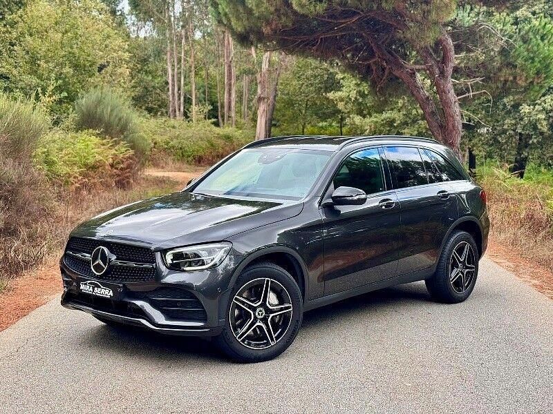 Cinza Usado 2021 Mercedes GLC300 AMG SUV | € 45.990 (Preço justo) - Imagem 1/4