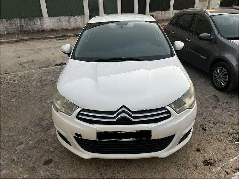 Usado 2012 Citroën C4 Sedan | € 5.500 (Super Preço) - Imagem 1/4