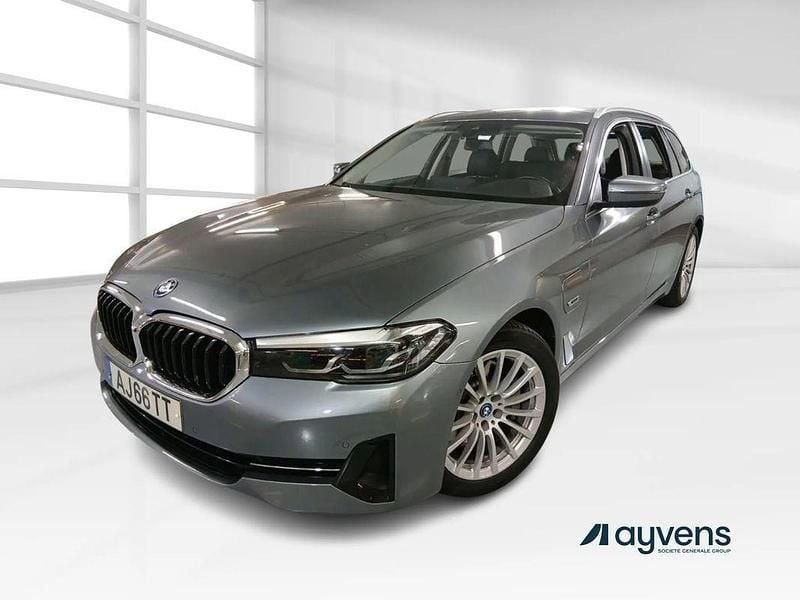 Cinza Usado 2021 BMW 530 Carrinha | € 33.300 - Imagem 1/4
