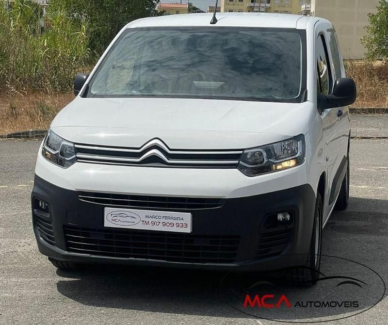 Branco Usado 2022 Citroën Berlingo Monovolume | € 14.250 (Preço justo) - Imagem 1/4