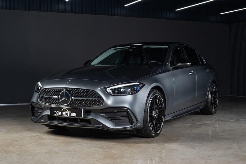 Cinza Usado 2025 Mercedes C300 AMG line Sedan | € 54.900 (Bom preço) - Imagem 1/4