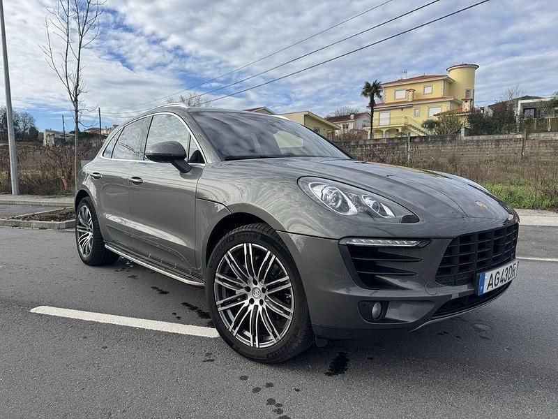 Usado 2014 Porsche Macan SUV | € 37.900 (Caro) - Imagem 1/4