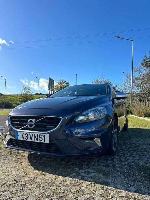 Usado 2014 Volvo V40 R-Design Carrinha | € 10.250 (Bom preço) - Imagem 1/4
