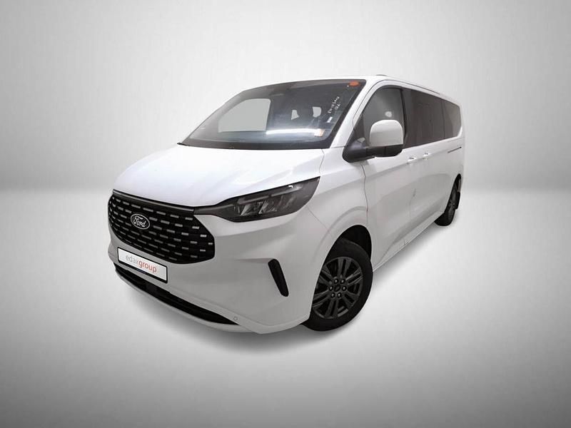 Branco Usado 2024 Ford Transit Titanium Monovolume | € 51.990 - Imagem 1/4