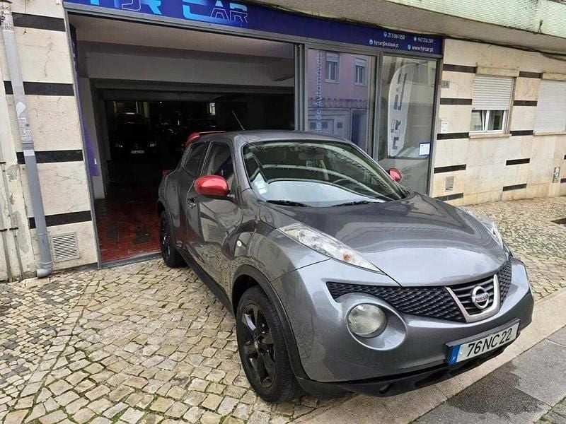 Usado Nissan Juke Premium Edition 110 HP (80 kW) 2012 Cinzento SUV