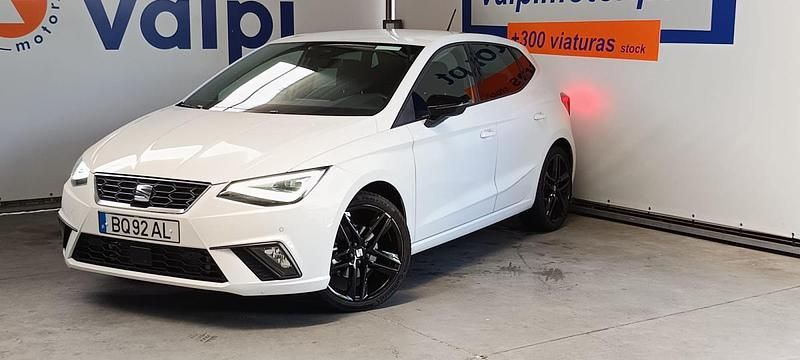 Usado Seat Ibiza 115 HP (84 kW) 2024 Branco Citadino