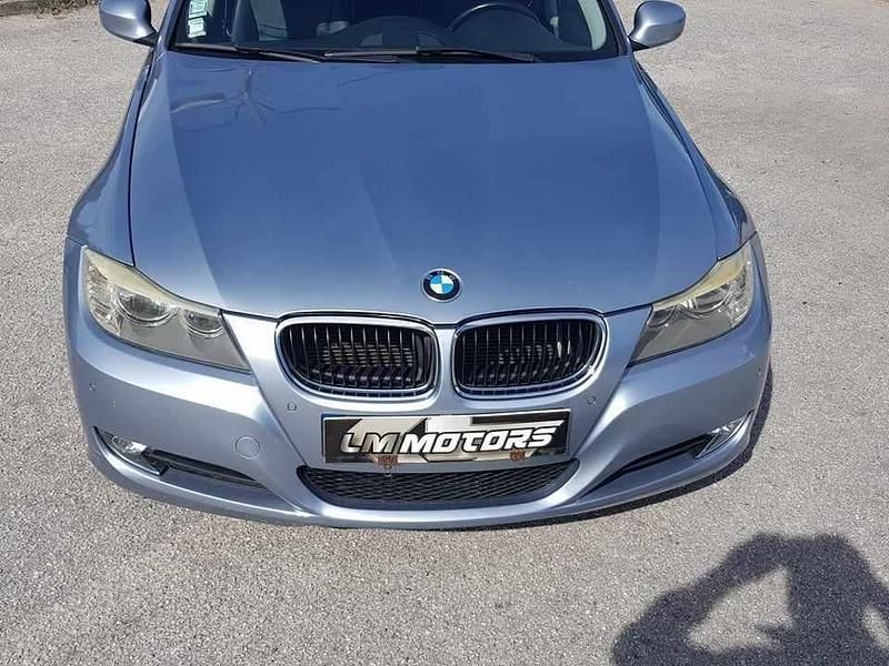 Usado BMW 318 143 HP (105 kW) 2011 Azul Sedan