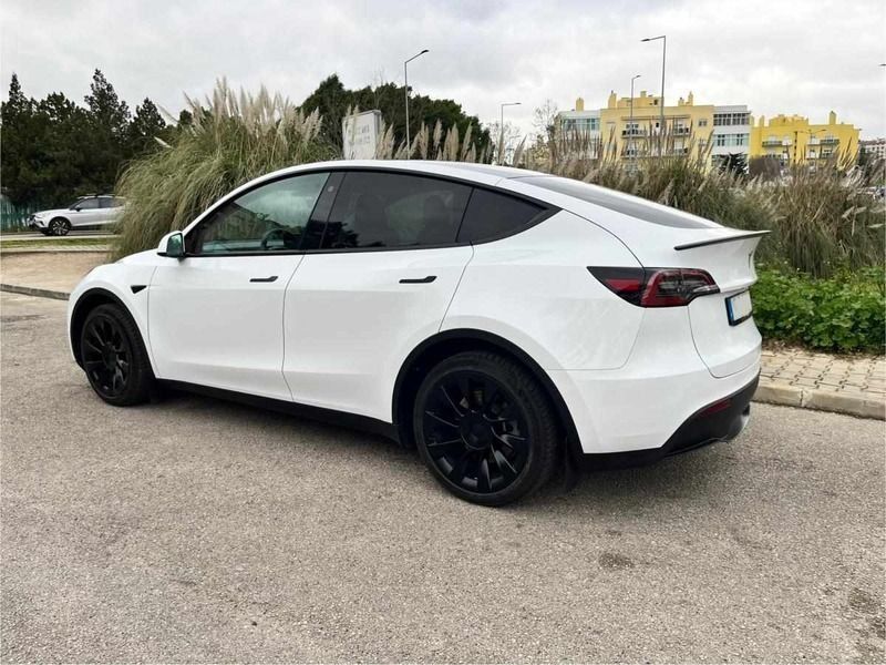 Usado Tesla Model Y 239 kW (325 HP) 2023 Branco SUV