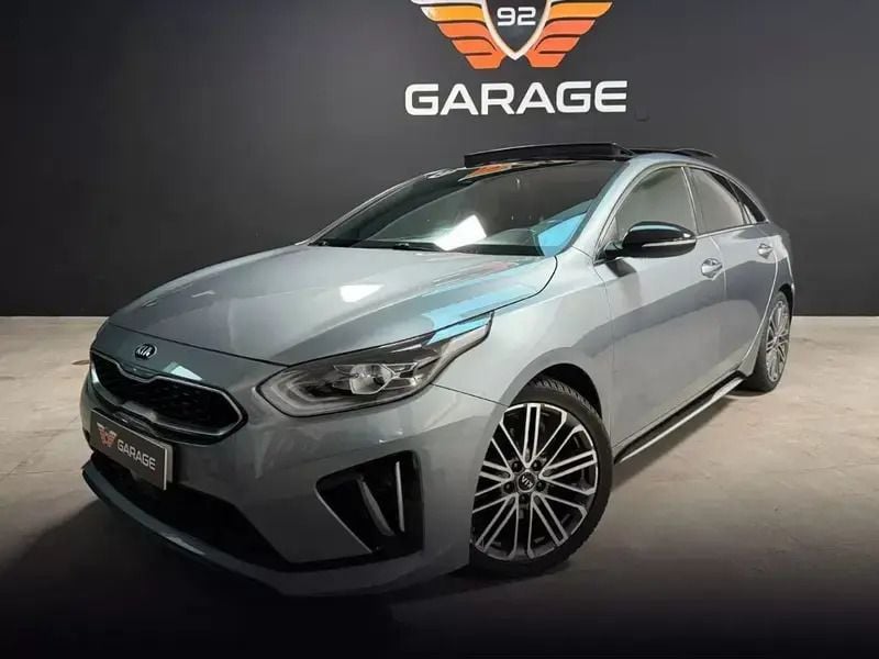Cinzento prata metalizado Usado 2019 Kia ProCeed GT-Line Citadino | € 23.900 (Preço justo) - Imagem 1/4