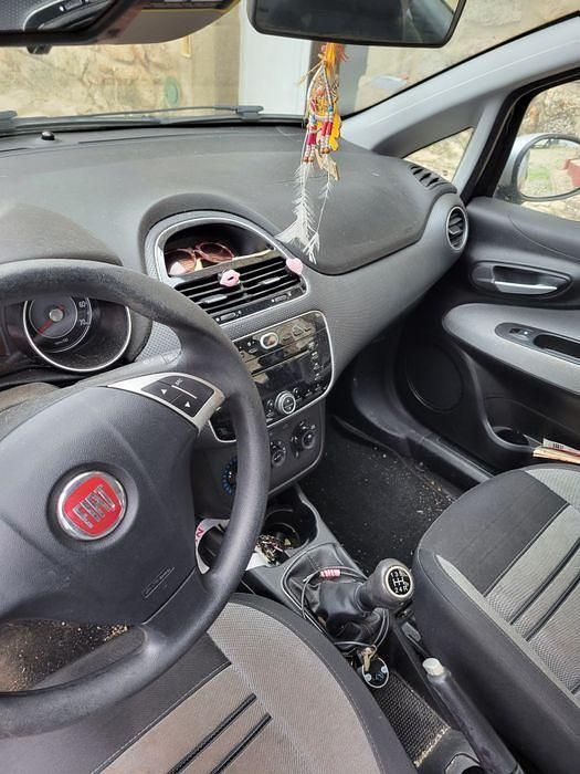 Usado 2011 Fiat Punto Citadino | € 5.500 - Imagem 1/4