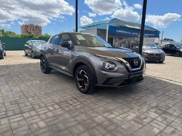 Cinza Usado 2022 Nissan Juke N-Connecta SUV | € 21.900 (Preço justo) - Imagem 1/4