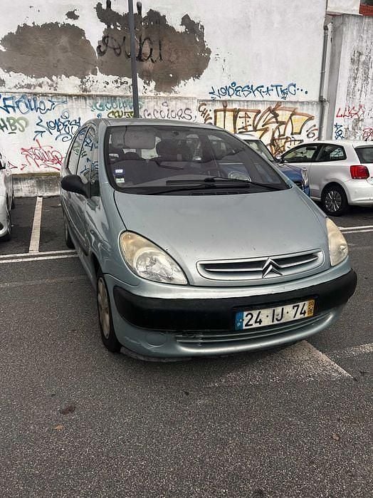 Usado 2000 Citroën Xsara Picasso Monovolume | € 1.400 - Imagem 1/4