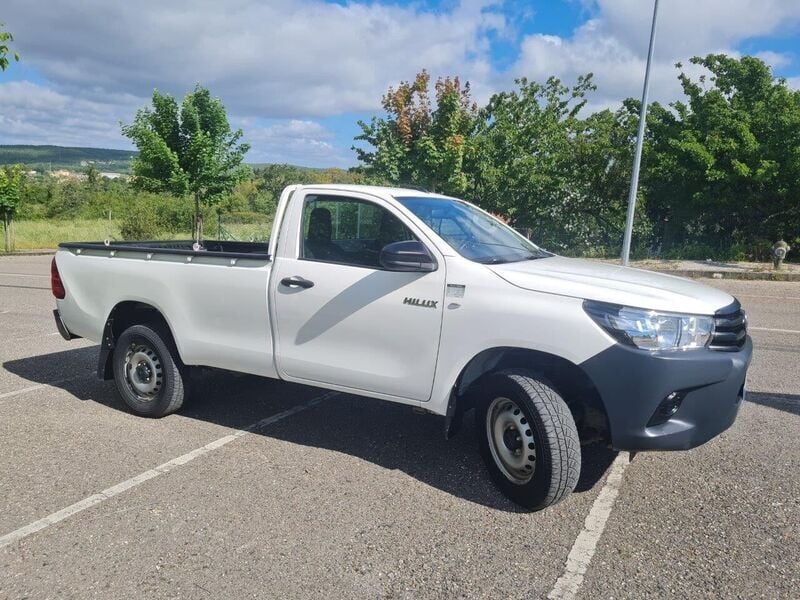 Branco Usado 2017 Toyota HiLux Pickup | € 33.750 (Caro) - Imagem 1/4