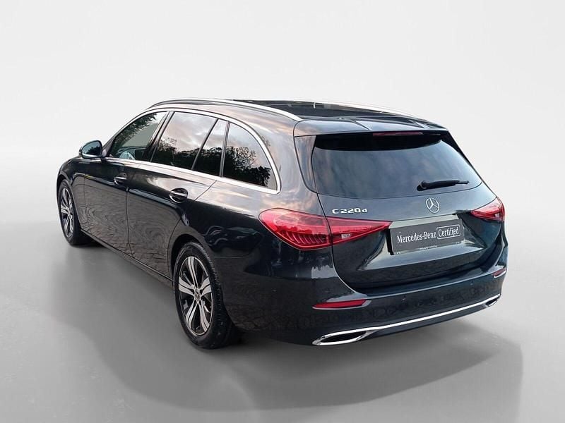 Usado Mercedes C220 200 HP (147 kW) 2025 Cinza Carrinha