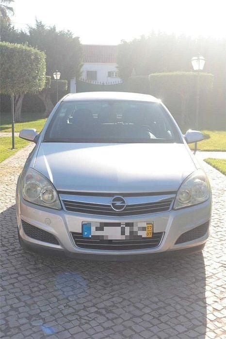 Usado 2007 Opel Astra Elegance Sedan | € 3.700 (Preço justo) - Imagem 1/4