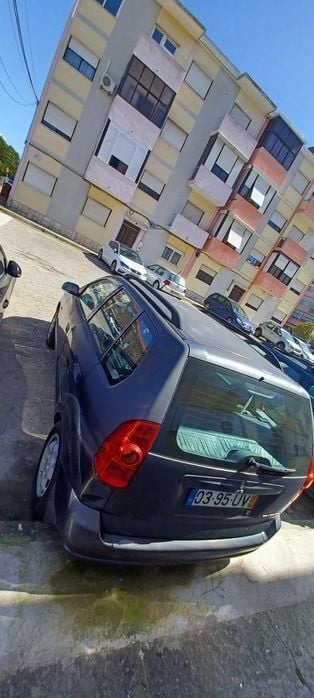 Usado 2003 Mitsubishi Space Star Sedan | € 2.250 - Imagem 1/4