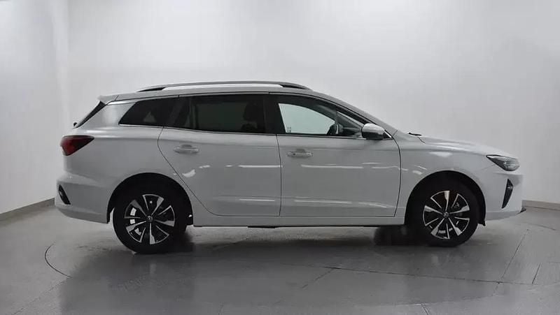 Usado MG MG5 EV Luxury 130 kW (177 HP) 2022 Cinzento Carrinha