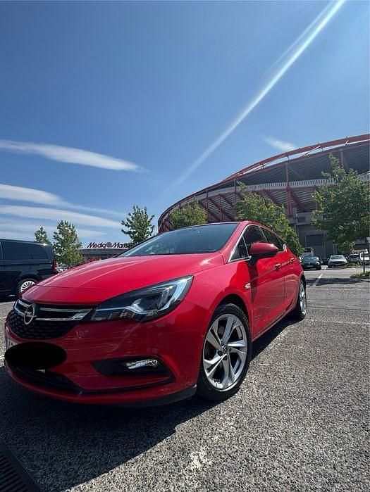 Usado 2015 Opel Astra Innovation Sedan | € 11.350 (Preço justo) - Imagem 1/4