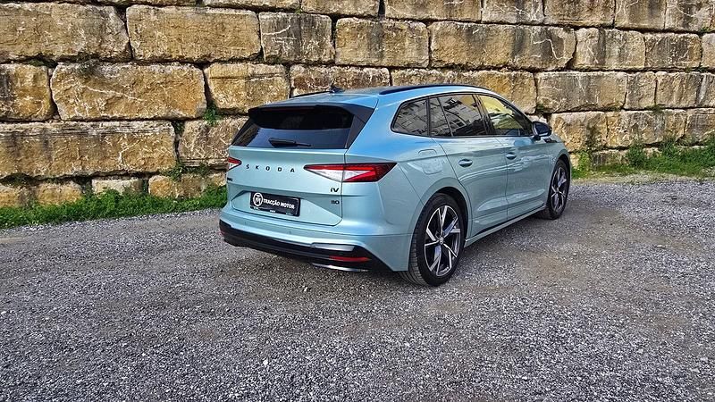 Usado Skoda Enyaq iV SportLine 150 kW (204 HP) 2023 Verde SUV