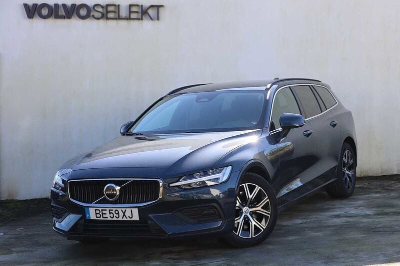 Azul Usado 2023 Volvo V60 Carrinha | € 39.800 (Preço justo) - Imagem 1/4