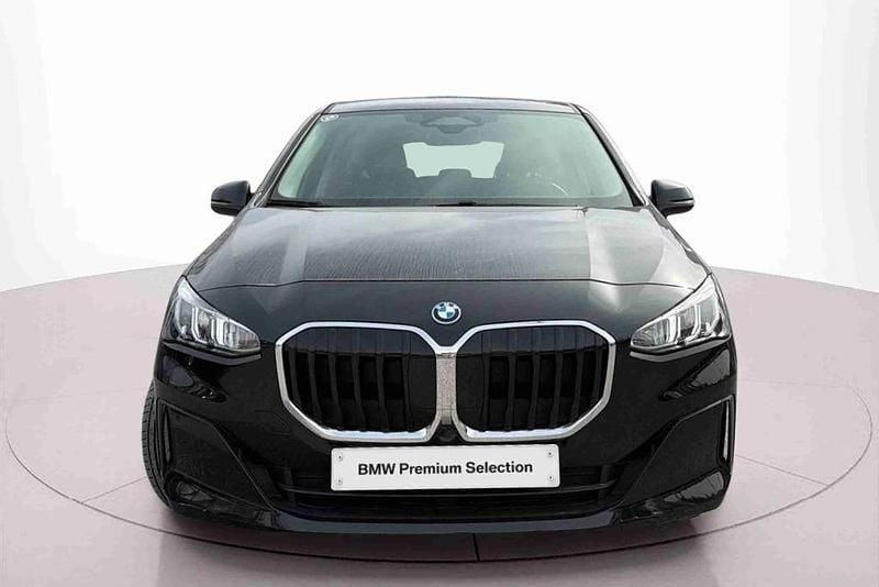 Usado BMW 225 Performance 136 HP (100 kW) 2024 Preto Monovolume