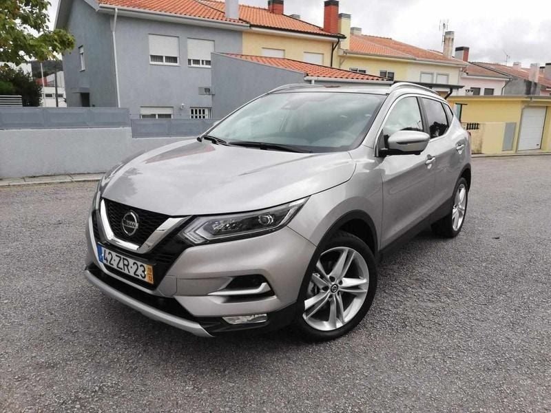Cinzento Usado 2019 Nissan Qashqai SUV | € 16.500 (Bom preço) - Imagem 1/4